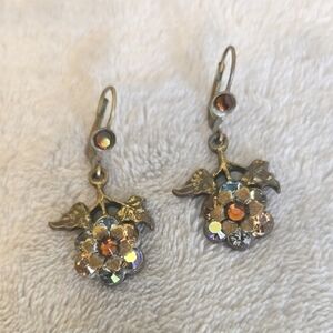 #196 Vintage Elegant Floral Drop Earrings